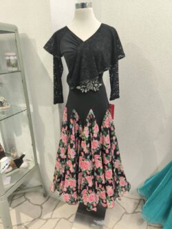 ドレスコーナー